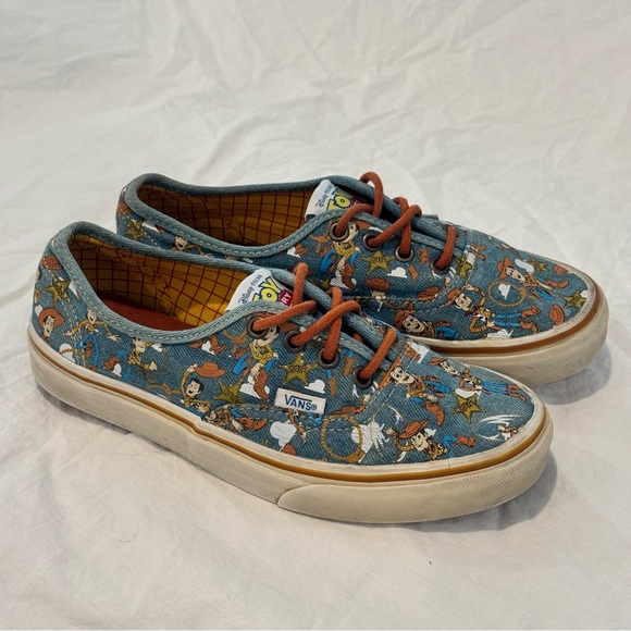 VANS x Disney Toy Story Authentic Sheriff Woody Denim - Picture 1 of 5